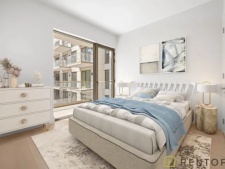 960 Franklin Ave #260 — Photo 6