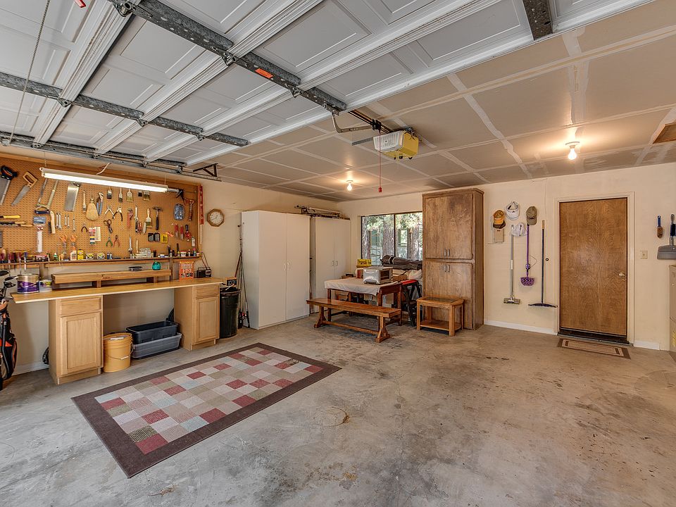2nd image of 1826 Sandalwood Dr
