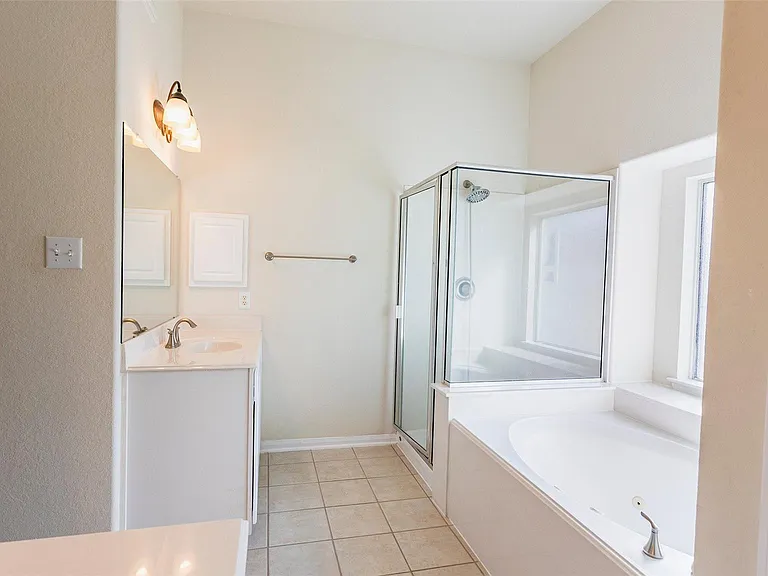 7003 Kendall Lake Ct — Photo 15