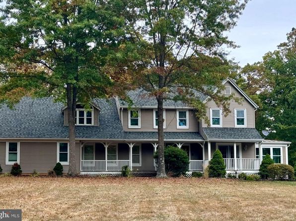110 Pine Ln