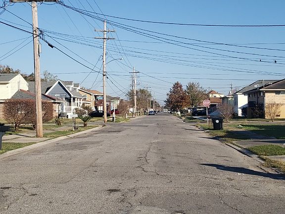 4th image of 5718 Eads St