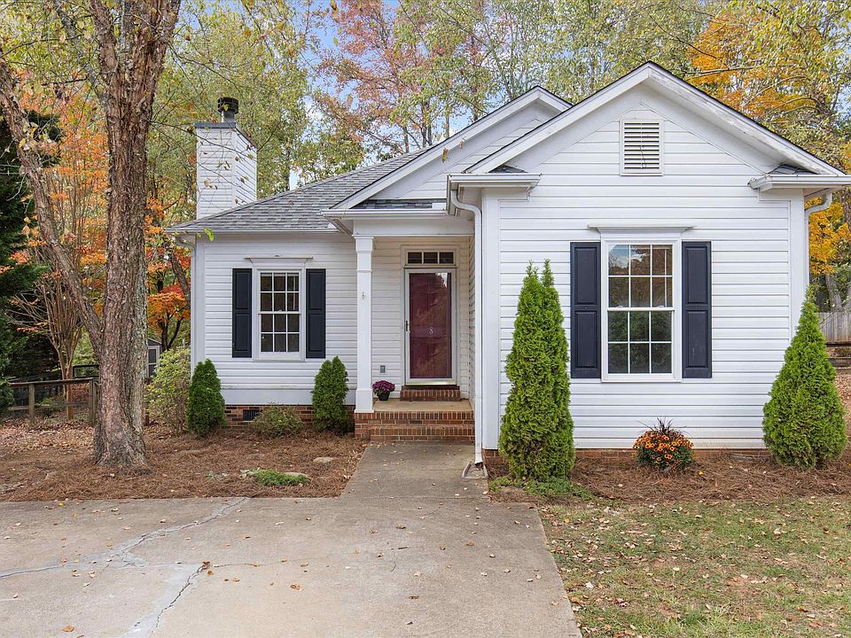 1st image of 8 Mountain Trace Ct