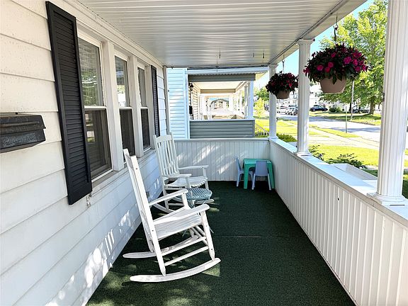 2nd image of 1019 Silliman Ave