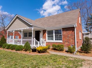 10209 Moonlight Way, Louisville, KY 40272