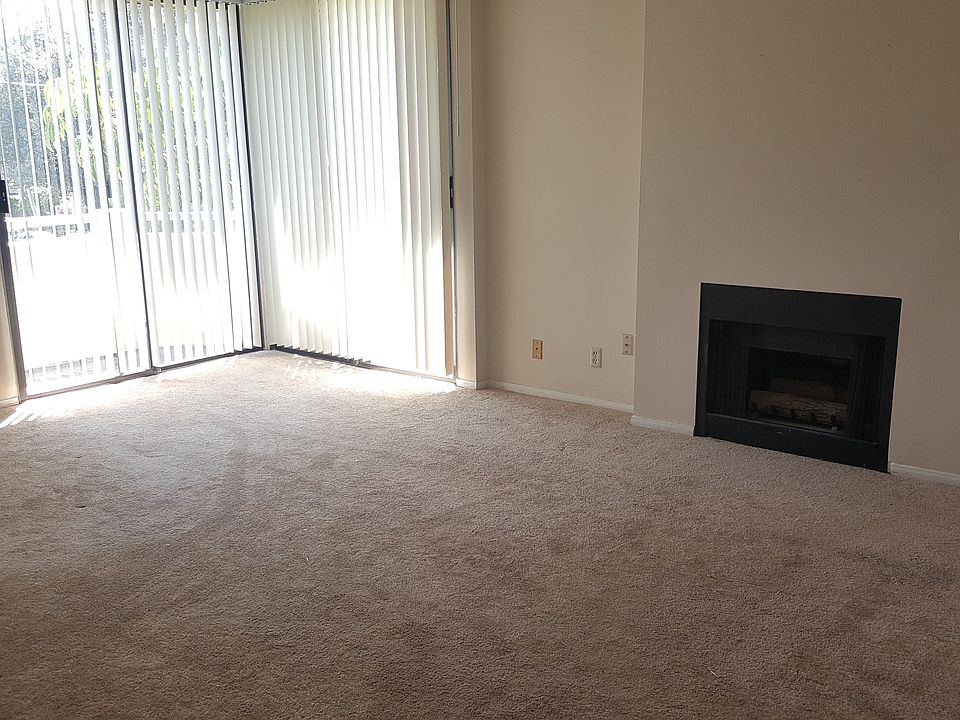 1st image of 4202 Tujunga Ave APT 204