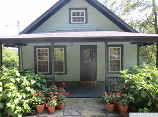 4 Fairview Ave, Catskill, NY 12414