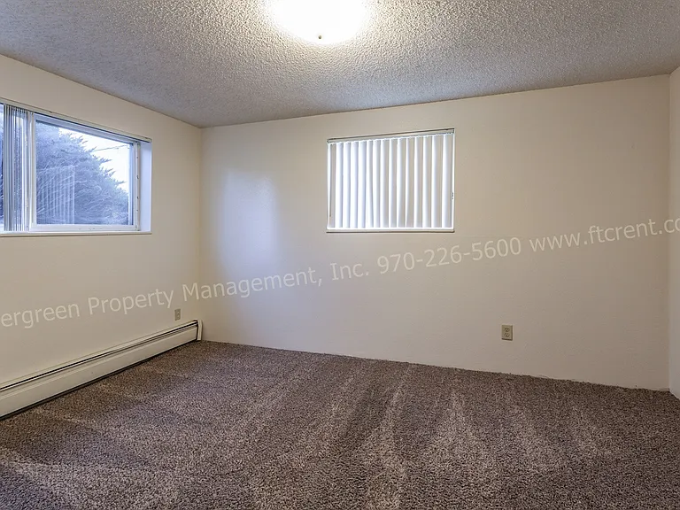 1314 E 16th St — Photo 29