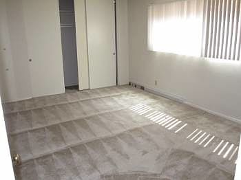 5th image of 266 S El Molino Ave APT 22