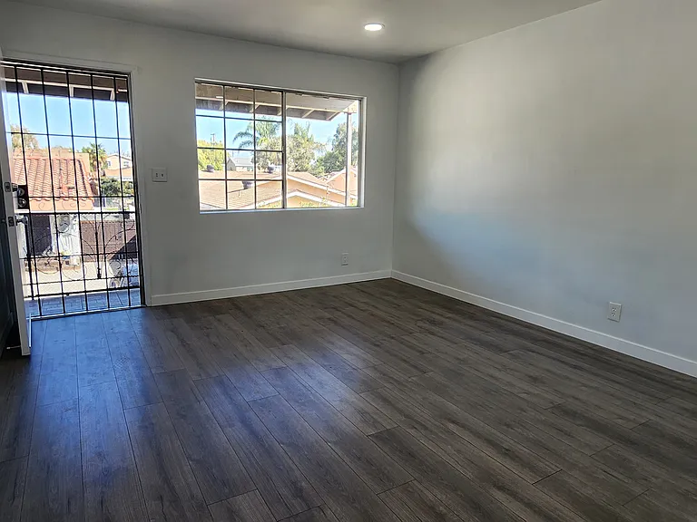 8161 Evergreen Ave #B — Photo 6