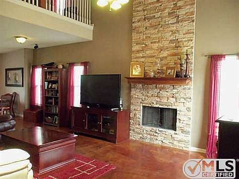 4th image of 500 Mattie Ln