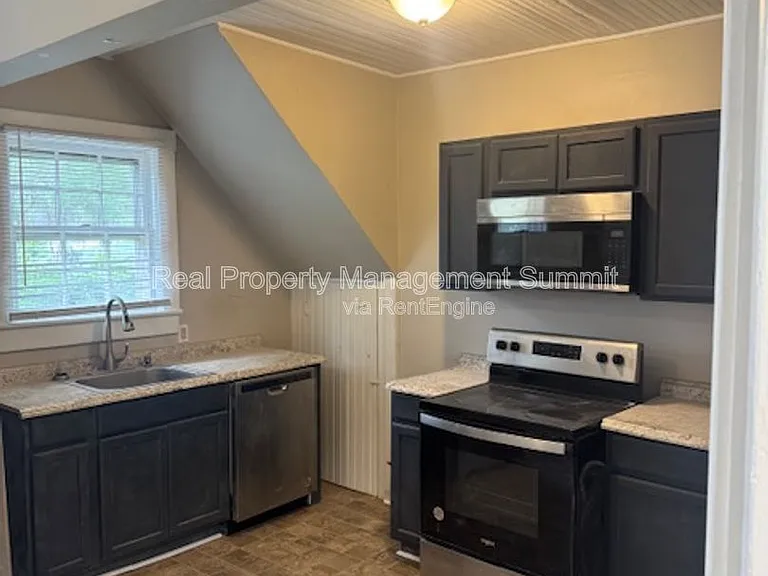 636 Chestnut Ave #1 — Photo 8