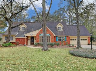 203 Driftwood Dr, Seabrook, TX 77586