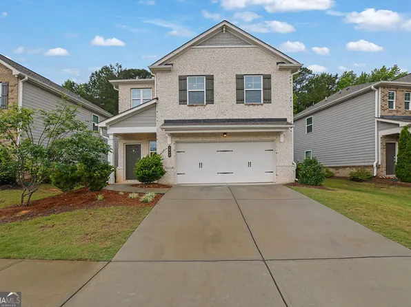 1998 Nuthatch Dr, Hoschton, GA 30548