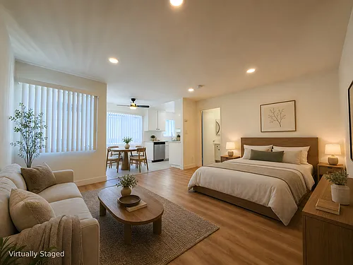 Mountair Manor Photo 1