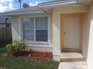 526/528 NE 24th Pl, Cape Coral, FL 33909
