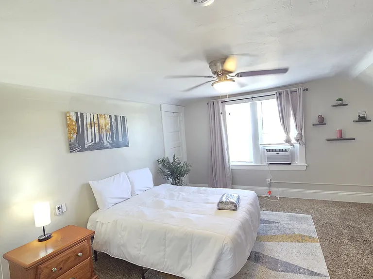 1450 E 110th St — Photo 30