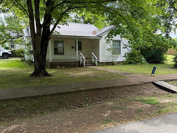3rd image of 688 N State St