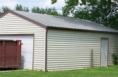 2nd image of 1725 La Plante Ave