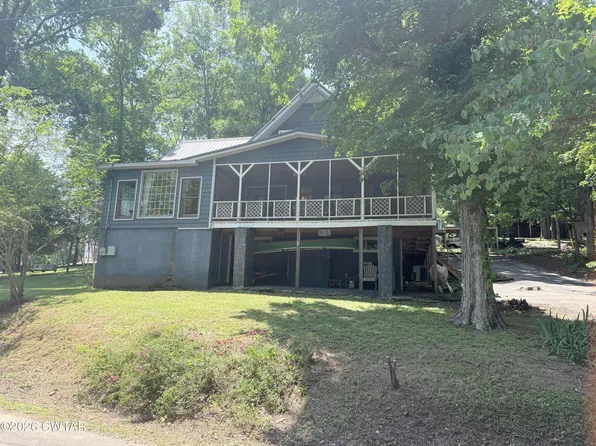 1060 Lost Creek Boat Dk Rd, Decaturville, TN 38329