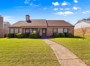 206 Southerland Ave, Mesquite, TX