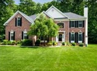 110 Saddle Hill Rd, Hopkinton, MA 01748