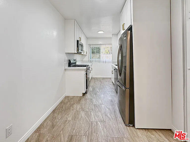 804 E Kelso St #2 — Photo 6