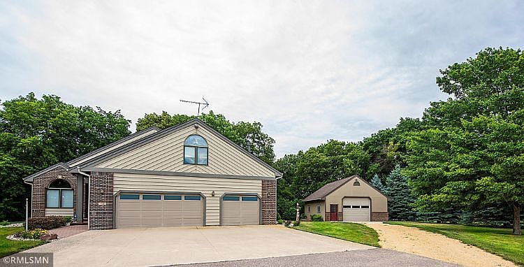 1st image of 1548 Maplewood Dr