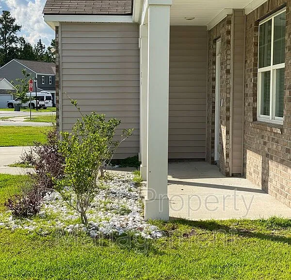 124 Troupe Dr — Photo 11