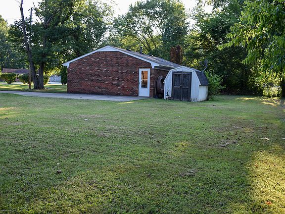 4th image of 4901 Cutnek Ct