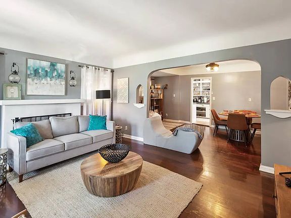2nd image of 826 Chapman Ave #1