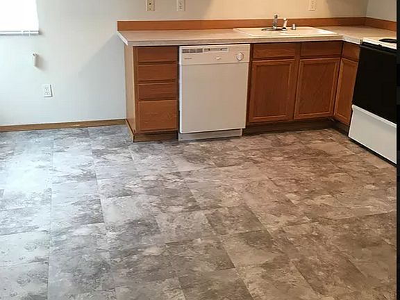 5th image of 509 11th St NW