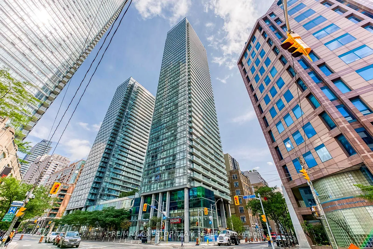 Building Photo - 38 Grenville St #1201