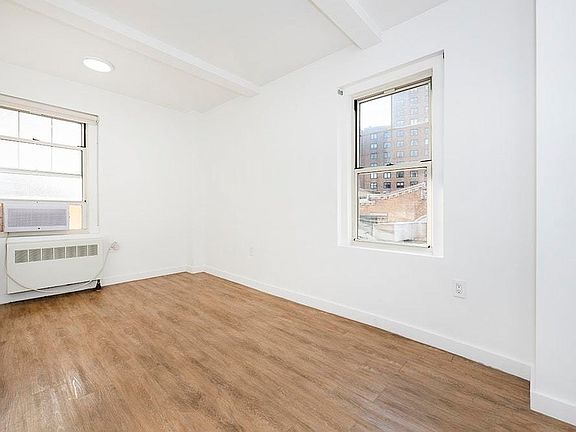 2nd image of 166 W 75th St #1660