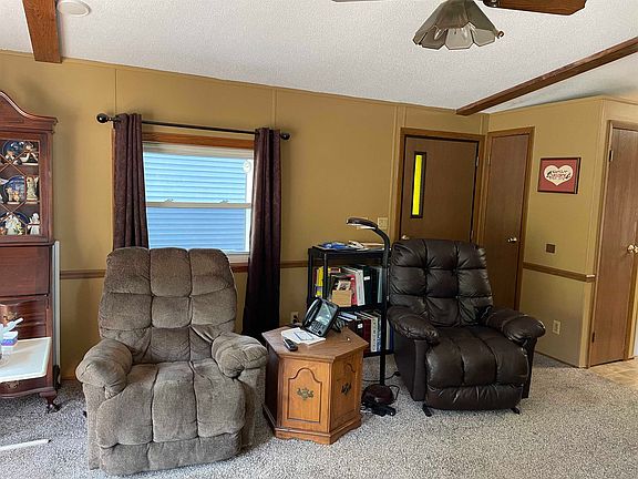 4th image of 81 Falling Creek Cir