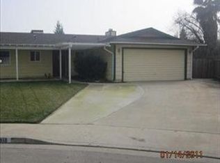2818 N Fairway St, Visalia, CA 93291