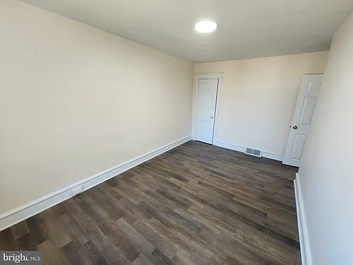 4621 Woodland Ave — Photo 20