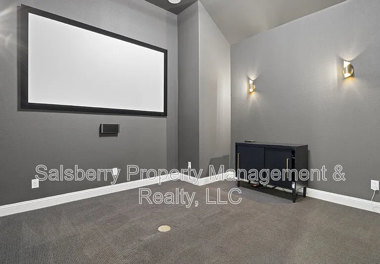 1314 20th St — Photo 22