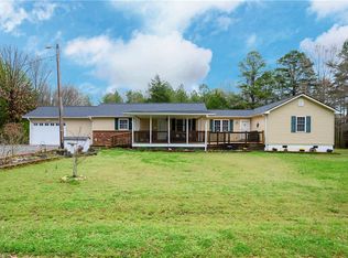3545 Whippoorwill Rd, Yadkinville, NC 27055