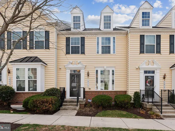 1024 Cypress Forest Dr, Sykesville, MD 21784