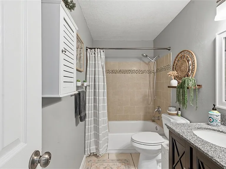 5162 Salmon Dr SE #C — Photo 6