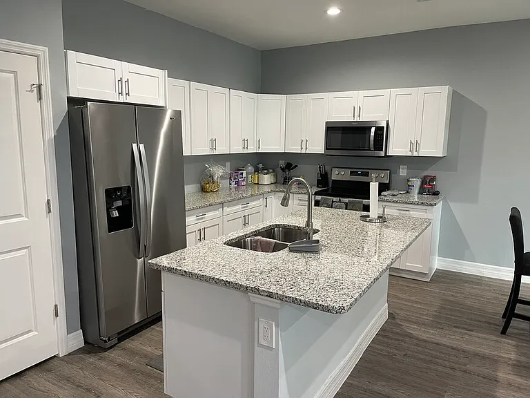 803 Bell Blvd S — Photo 2