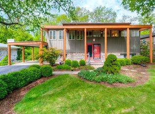 3311 Coldstream Dr, Lexington, KY 40517