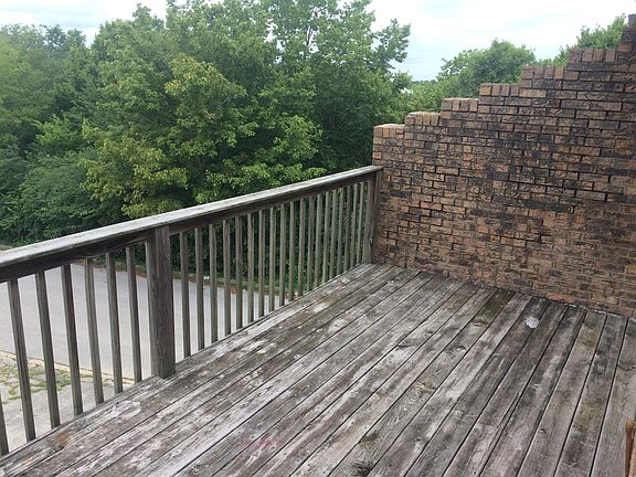 4th image of 1655 Foxhaven Dr APT 203