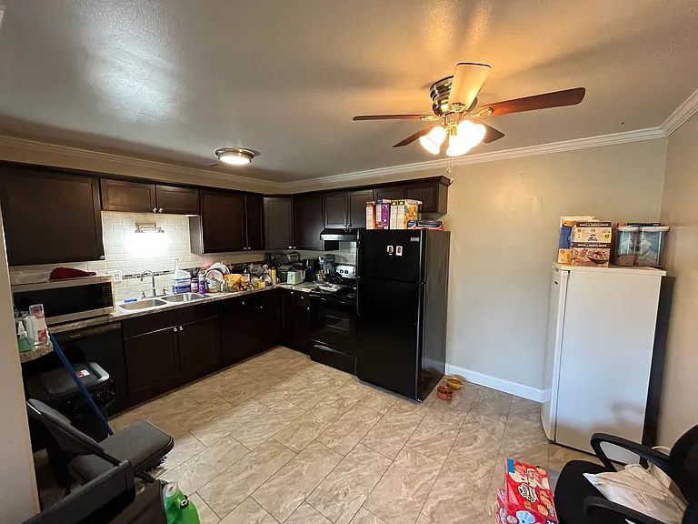 N114W15518 Sylvan Cir — Photo 5