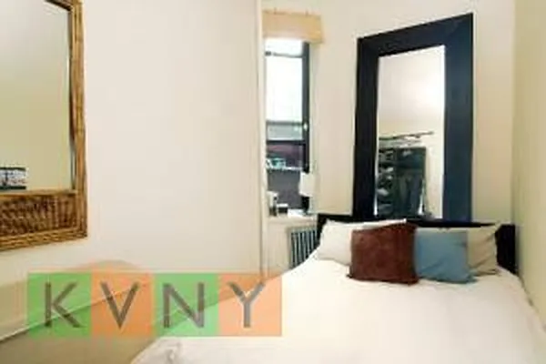 Rented by KVNY Soho | media 26