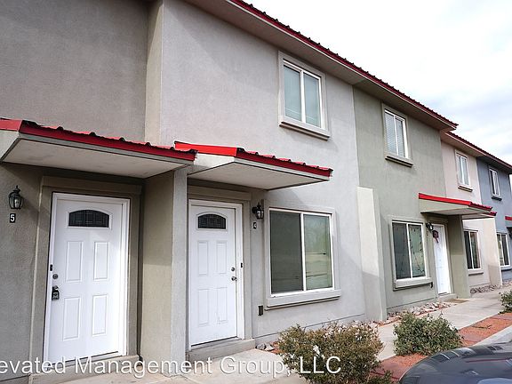 2nd image of 210 San Clemente Ave NW
