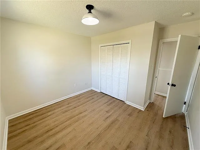 2705 Britannica Dr — Photo 12