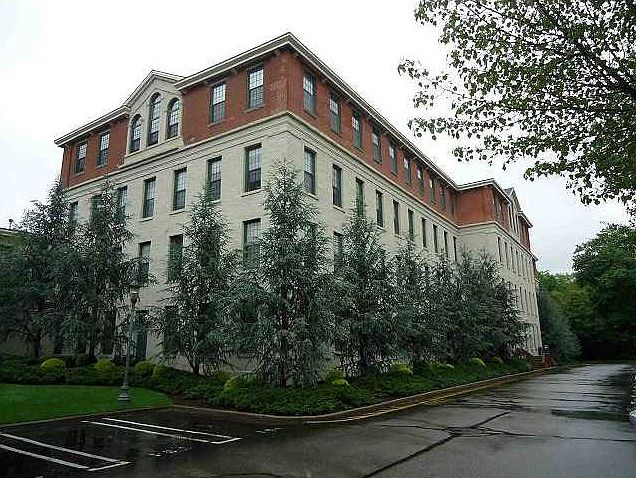 1st image of 15 Higgins St APT 117
