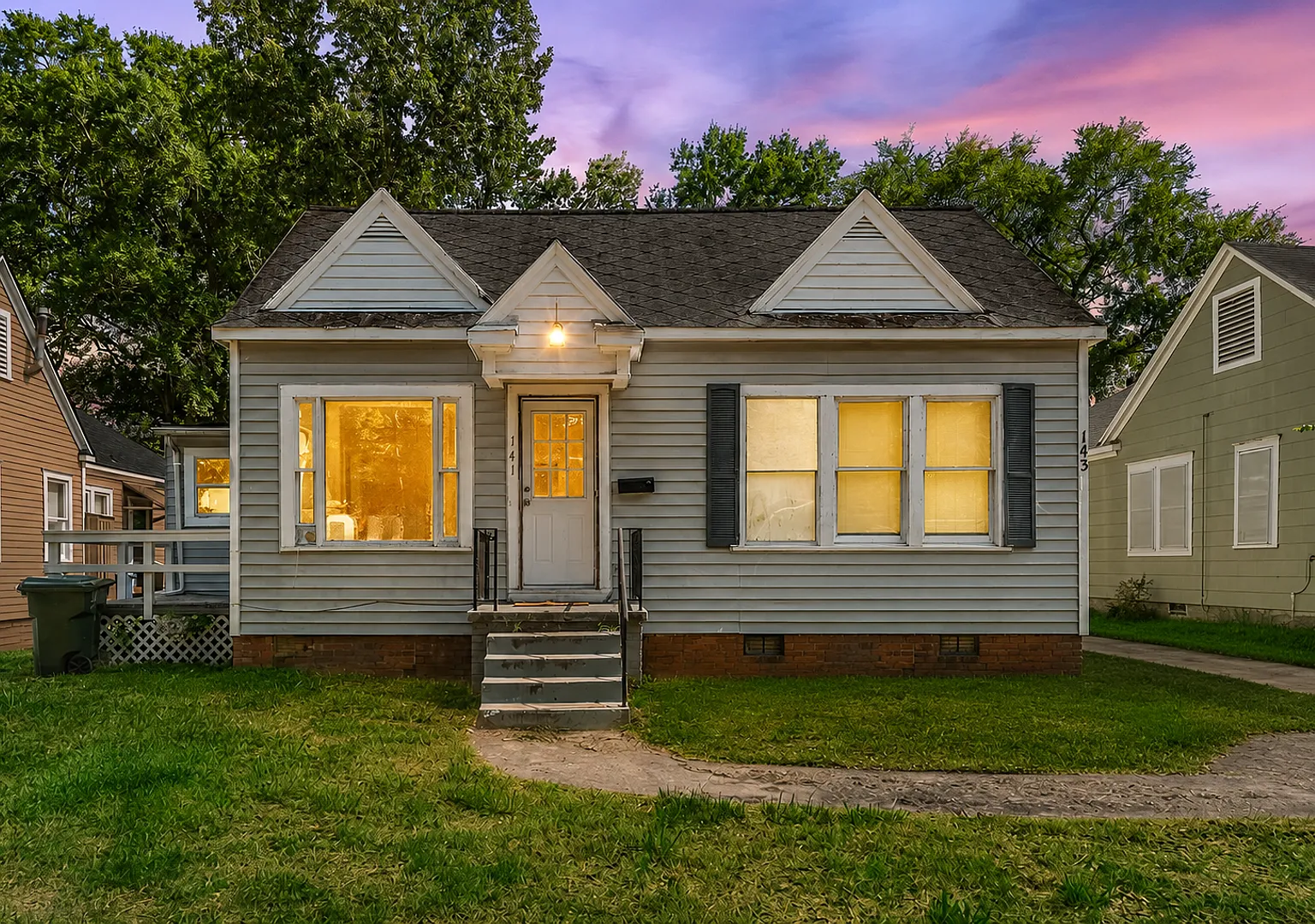 Adorable Highland Home! — Photo 1