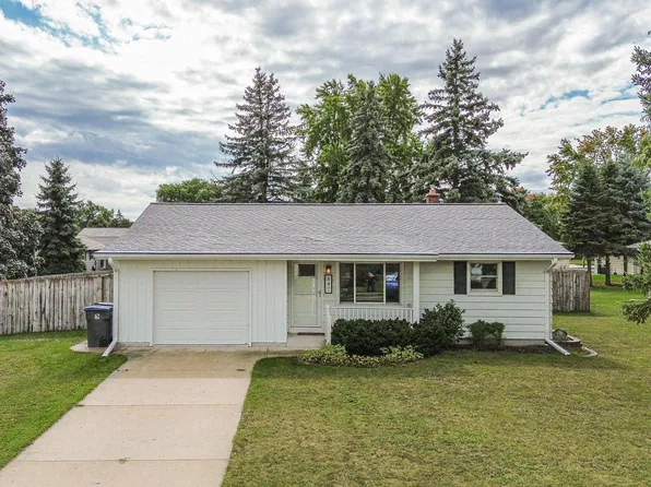 847 Wisconsin AVENUE, Oostburg, WI 53070